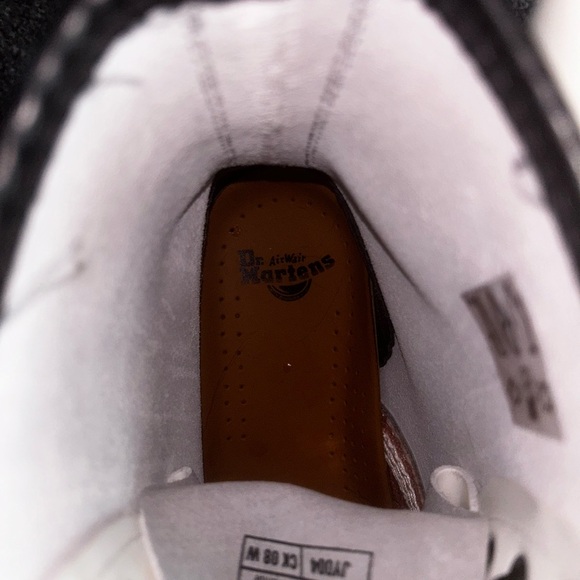 Doc Martens 1460 Boot - White (NEW) - Picture 3 of 9